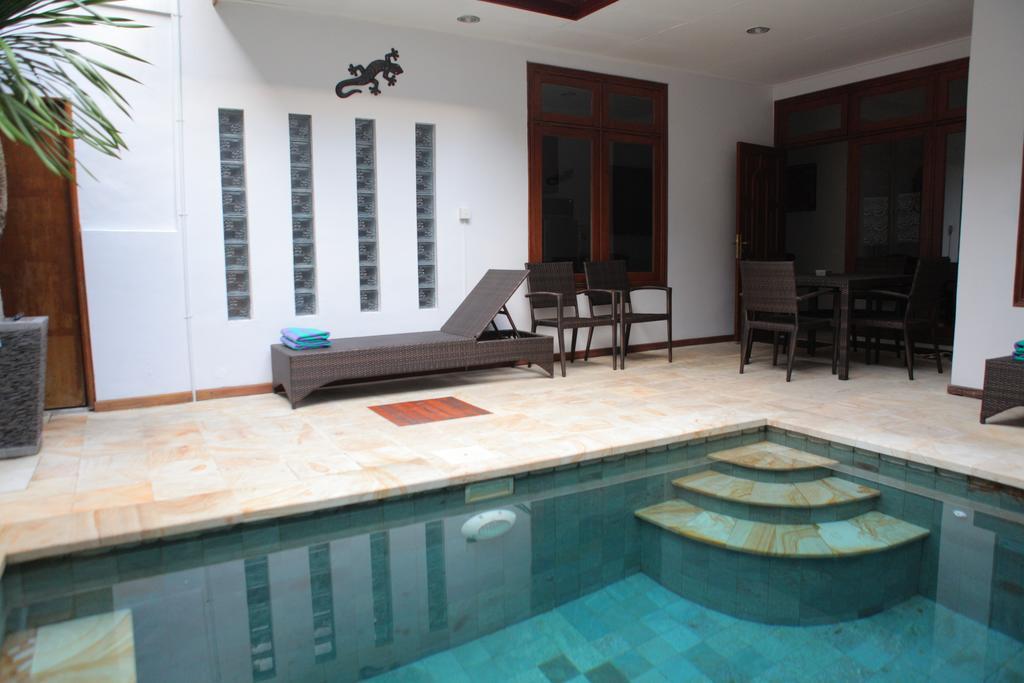 Bali Holiday Villas Kuta Kuta Lombok Rum bild